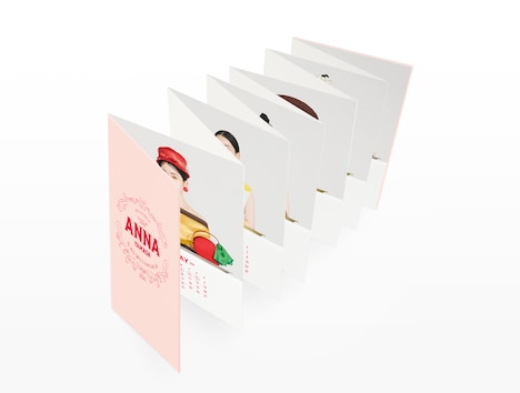 「山田杏奈 2023-2024年 パティスリーカレンダー」