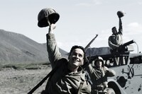 「父親たちの星条旗」場面写真 (c)2006 Warner Bros. Entertainment Inc. and Dreamworks LLC. All rights reserved.