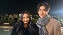 「恋するプライベートアイランド 『東京再会編』」より、ミチ（左）と西川俊介（右）。