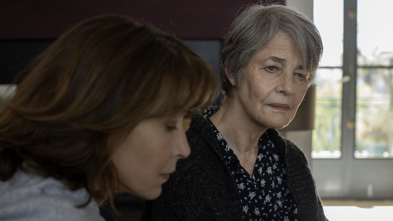 なぜパパと別れなかったの？オゾン監督作「すべてうまくいきますように」の本編映像