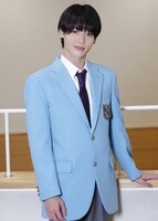 鈴木健志役の坪倉康晴。