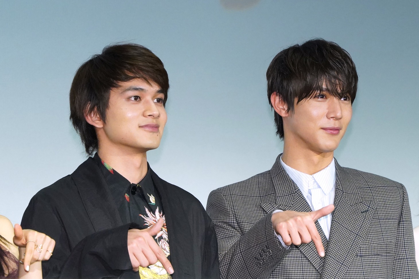 左から北村匠海、中川大志。
