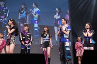 リズスタメンバーがサプライズに驚く様子。