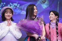 森朱里（中央）