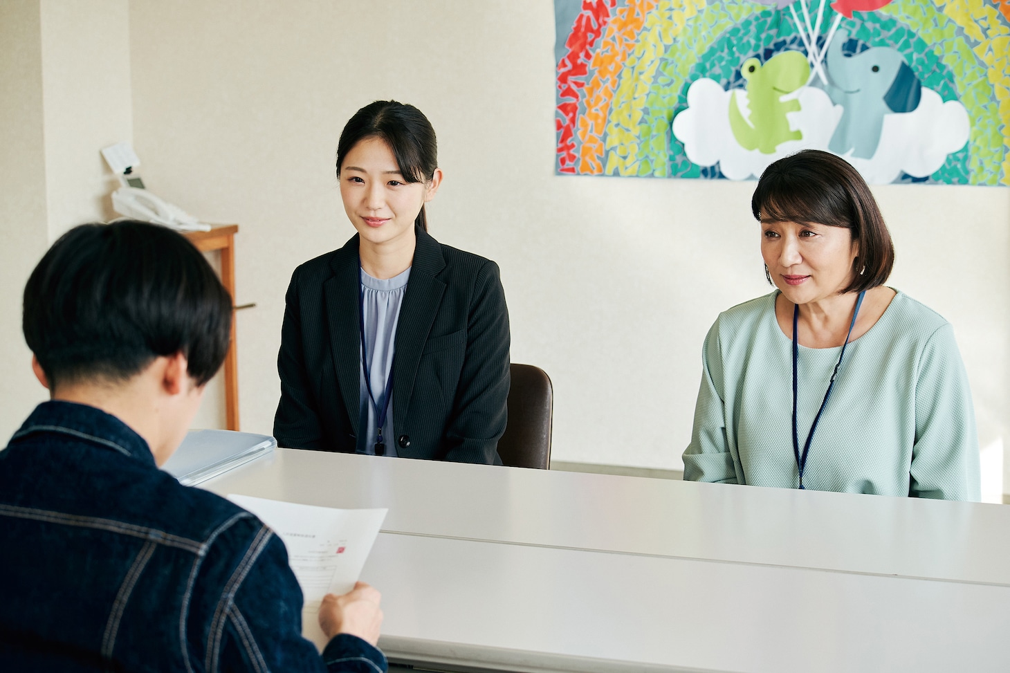 「この小さな手」場面写真