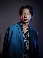 和田琢磨扮する大友一平。