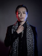 鈴木勝吾扮する伊達唯臣。