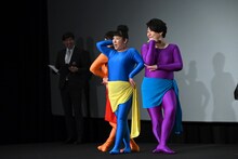 キャッツ・アイに扮した森三中の登場シーン。