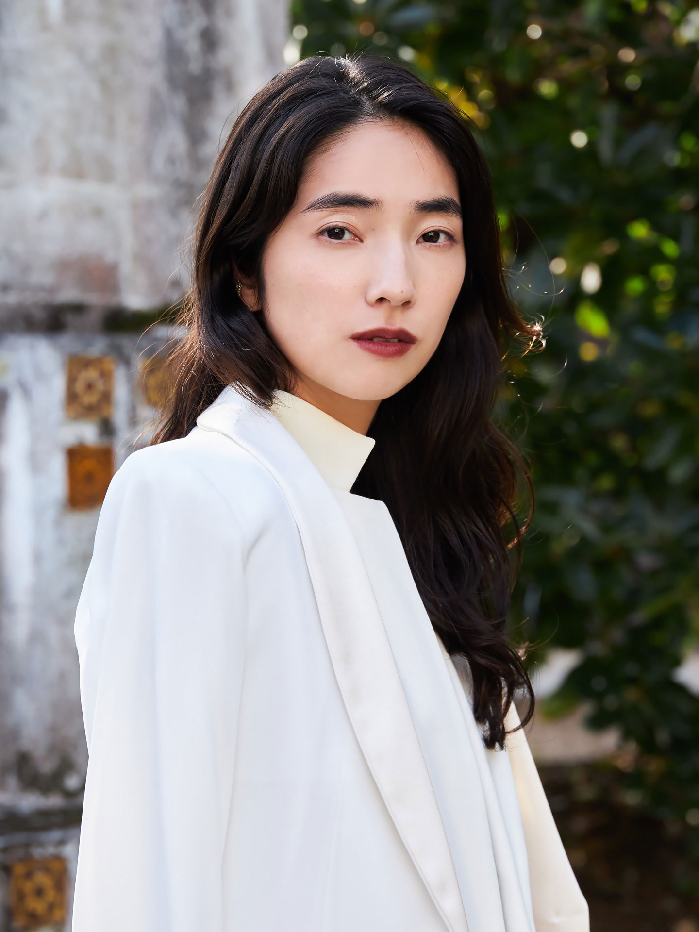 安奈役の仁村紗和。