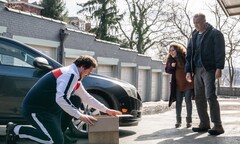 町一番の嫌われ者ってどんな人?トム・ハンクスが「オットーという男」主人公を紹介