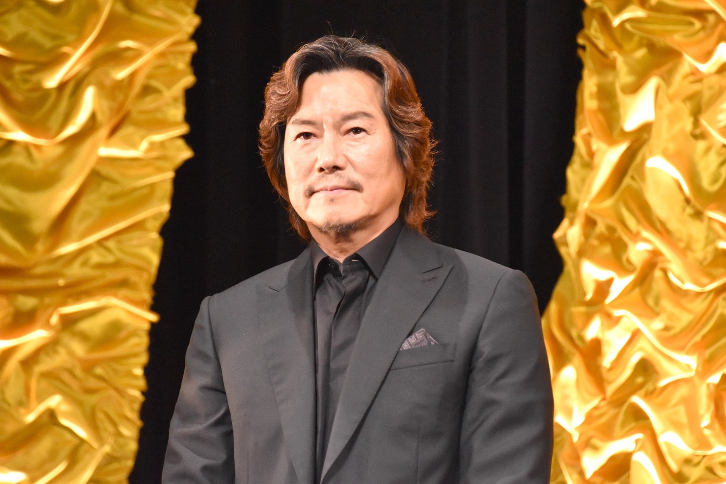 豊川悦司