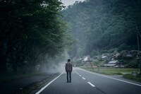 「ヴィレッジ」場面写真