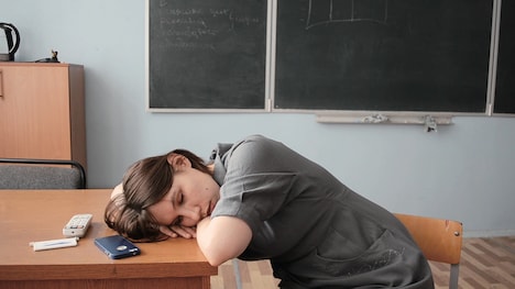 「ヘィ！ ティーチャーズ！」 場面写真 (c)OkaReka