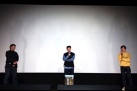 左から三宅唱、高良健吾、松原龍弥。