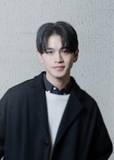 池上郁哉役の鈴木康介。