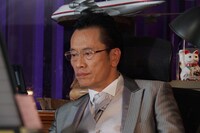 柏木史郎役の遠藤憲一。