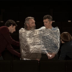 ラップぐるぐる巻きのアントニオ・バンデラス、「コンペティション」場面写真が到着