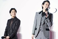 左から前田旺志郎、渡邊圭祐。