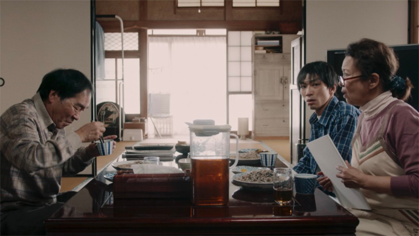 「死体の人」新場面写真