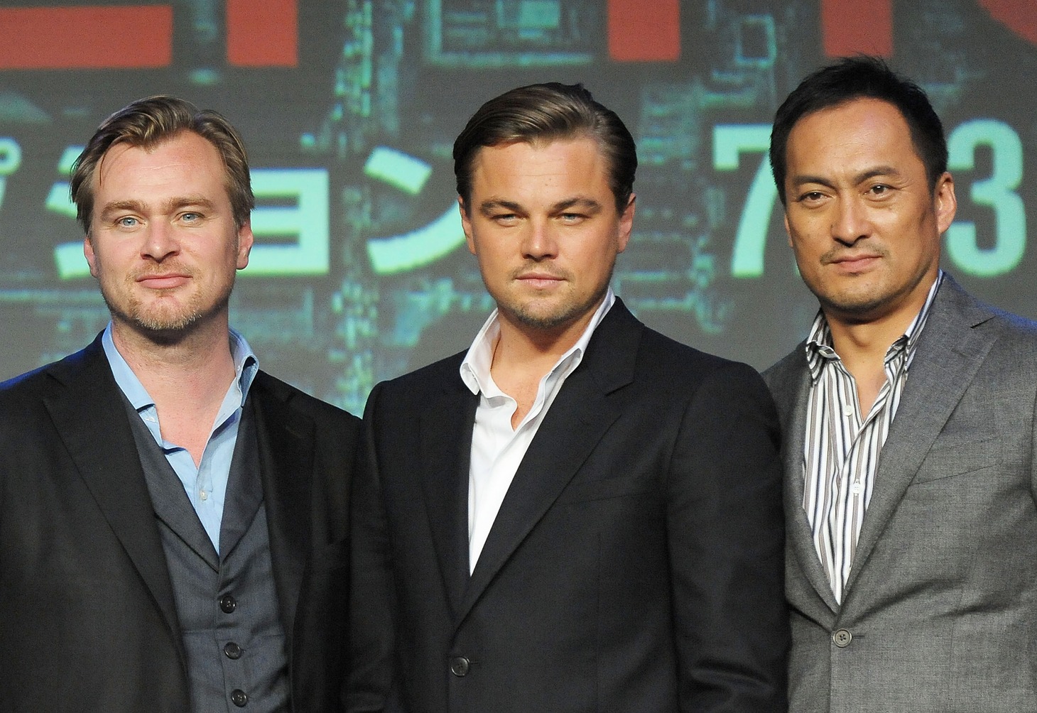 左からクリストファー・ノーラン、レオナルド・ディカプリオ、渡辺謙（Photo by Jun Sato / GettyImages）。
