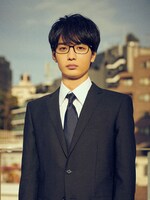 青木柚が演じる市松海路。