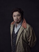 山内圭哉演じる永井慎太郎。