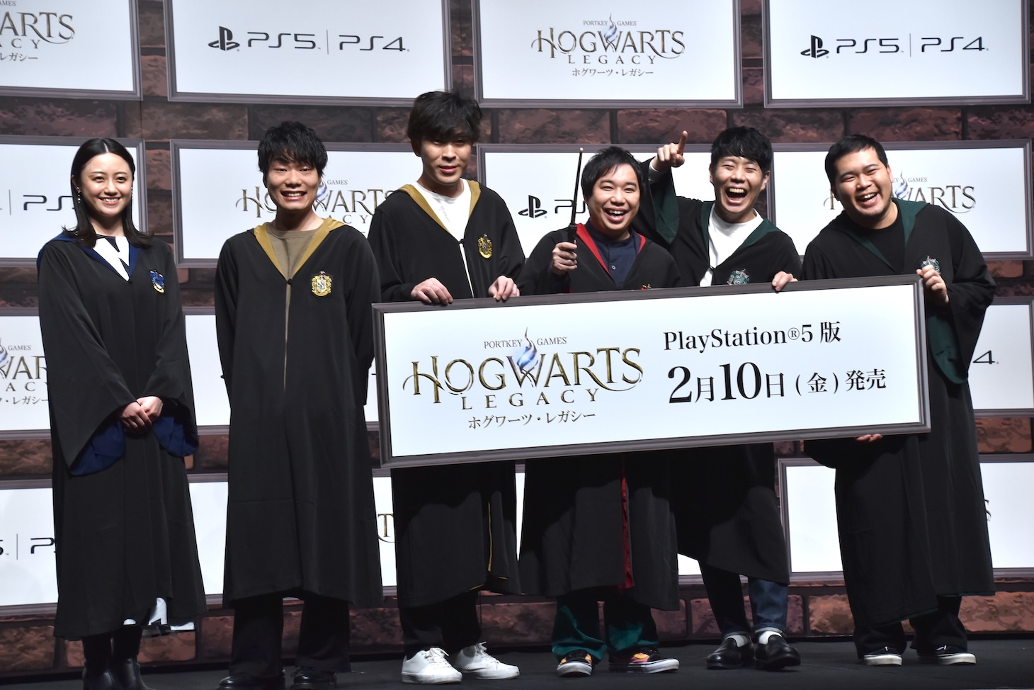 左から小林麗菜、9番街レトロの京極風斗、なかむら☆しゅん、霜降り明星のせいや、令和ロマンの高比良くるま、松井ケムリ。
