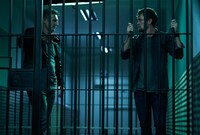 「ブラックライト」場面写真