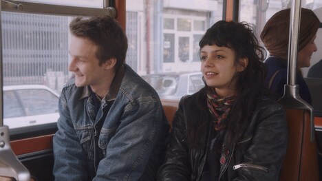 「午前4時にパリの夜は明ける」新場面写真