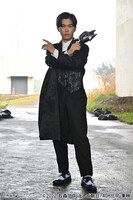 鈴木福演じるジーンの変身ポーズ。