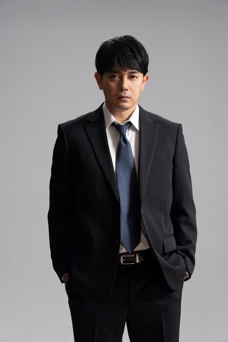 青柳翔演じる島拓也。