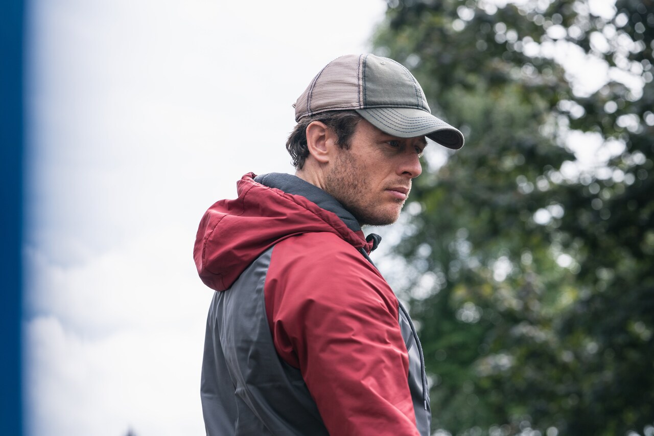 犬やウサギの世話じゃない、余命3カ月のシングルファーザーが里親探しに苛立ち