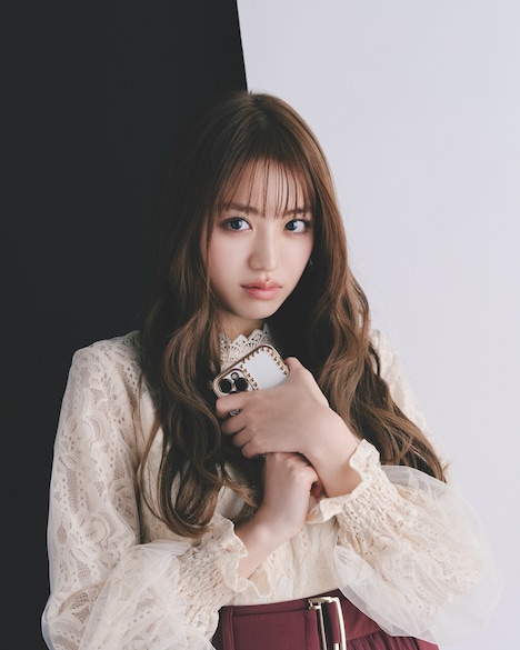 輝夜雛姫役の香音。