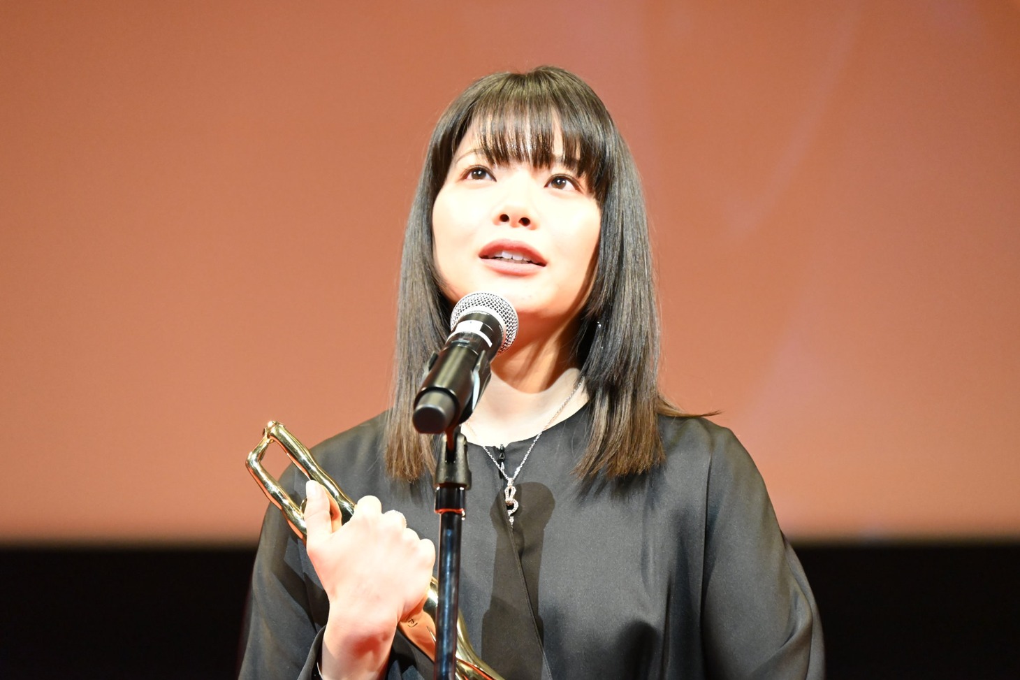 岸井ゆきの