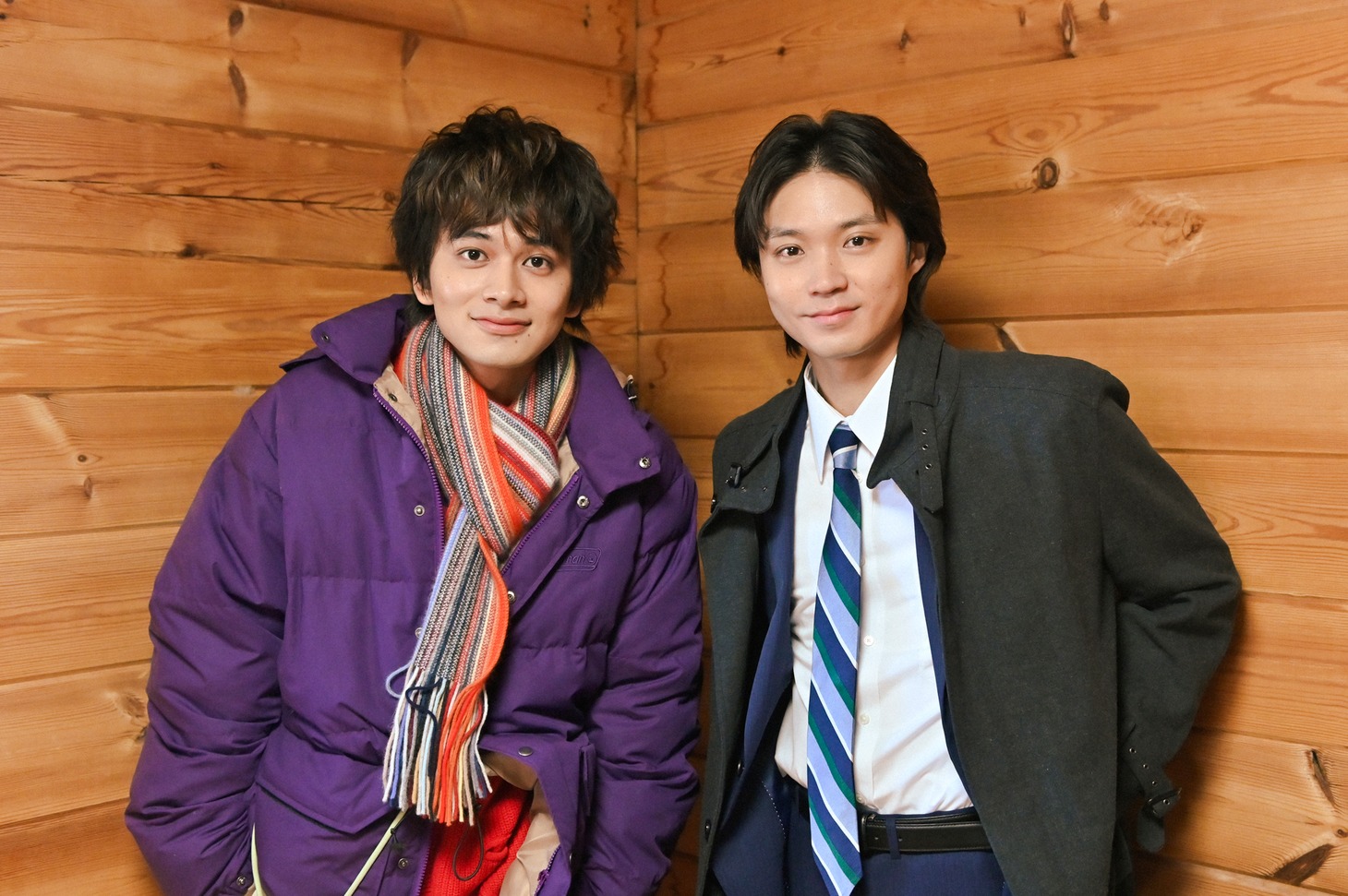 左から北村匠海、磯村勇斗。