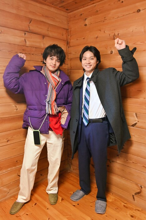 左から北村匠海、磯村勇斗。