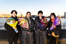 「ヒロインの親友はハードスケジュール！！」クランクアップの様子。左から、てつお、田鍋梨々花、本田響矢、ゆうほ。