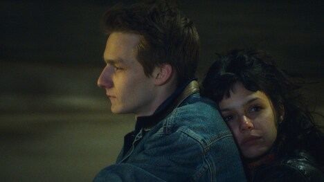 「午前4時にパリの夜は明ける」新場面写真