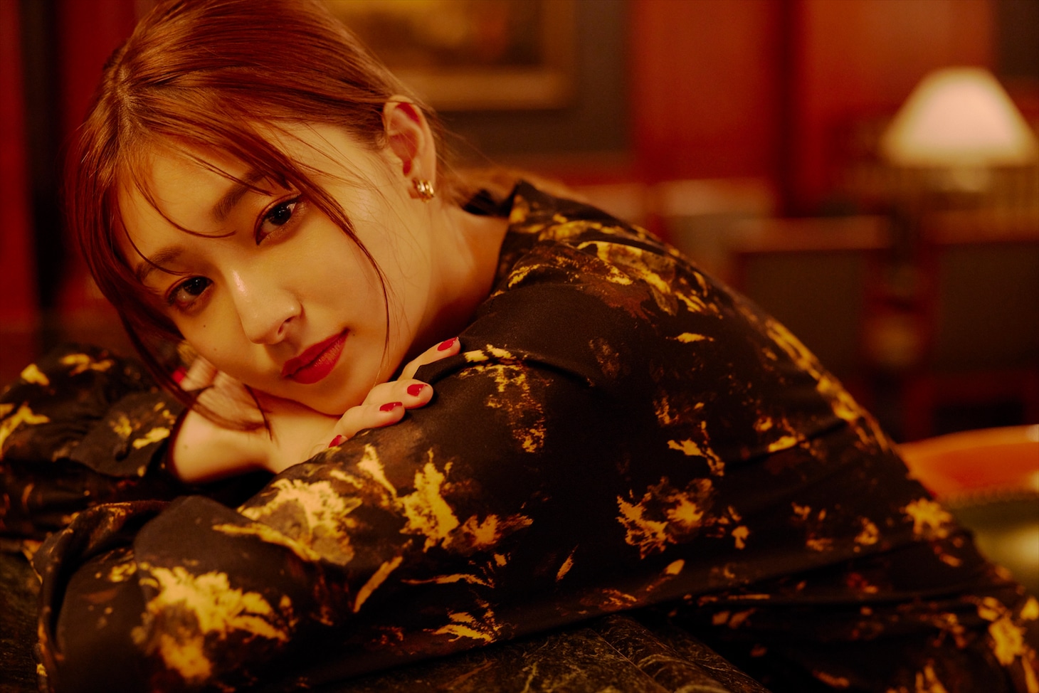 吉川愛サード写真集「Neroli」より。