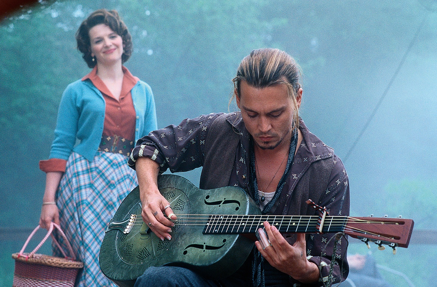 「ショコラ」 (c) 2000 Miramax, LLC. All Rights Reserved.