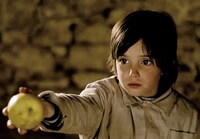 「ミツバチのささやき」 (c) 2005 Video Mercury Films S.A.