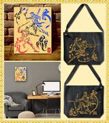 「RRR x雨宮慶太」キャンバスアート（左）、「RRR x雨宮慶太」ショルダーバッグ（右）のイメージ。