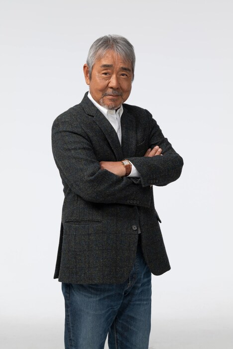 護道清二役の寺尾聰。