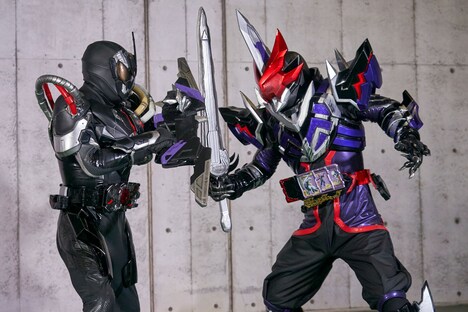 「仮面ライダーアウトサイダーズ ep.2 滅びの予兆とデザストの覚醒」場面写真