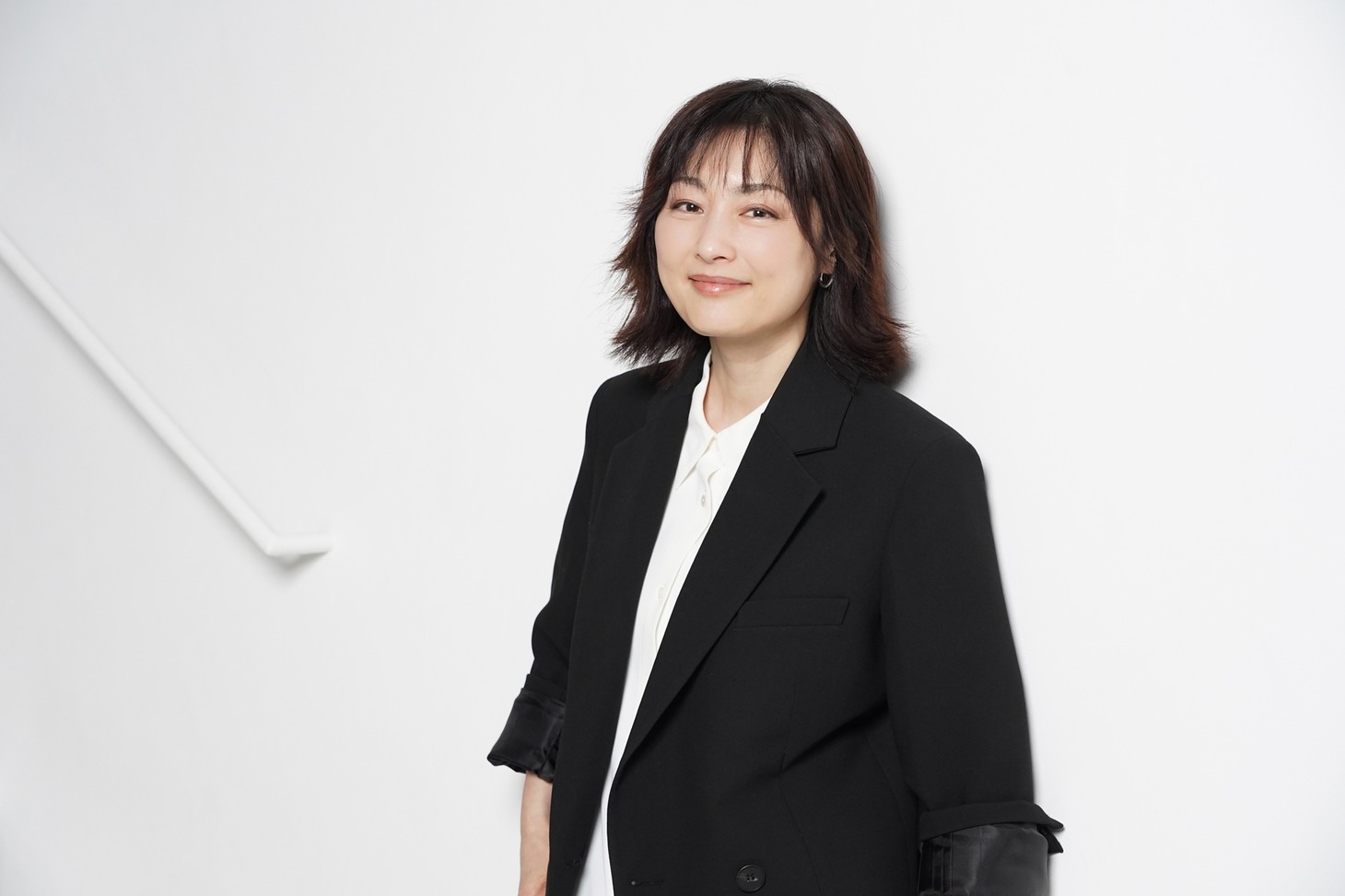 高梨伊織役の常盤貴子。