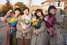 左から夏帆、安藤サクラ、木南晴夏、水川あさみ。