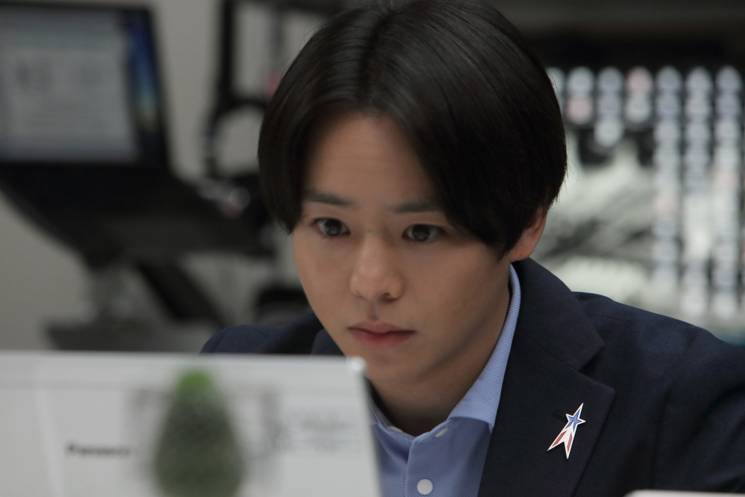 「シン・ウルトラマン」より、有岡大貴。(c)2022「シン・ウルトラマン」製作委員会 (c)円谷プロ