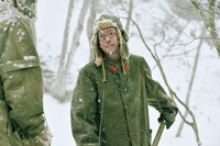 「ラーゲリより愛を込めて」より、二宮和也。(c)2022 映画「ラーゲリより愛を込めて」製作委員会 (c)1989 清水香子