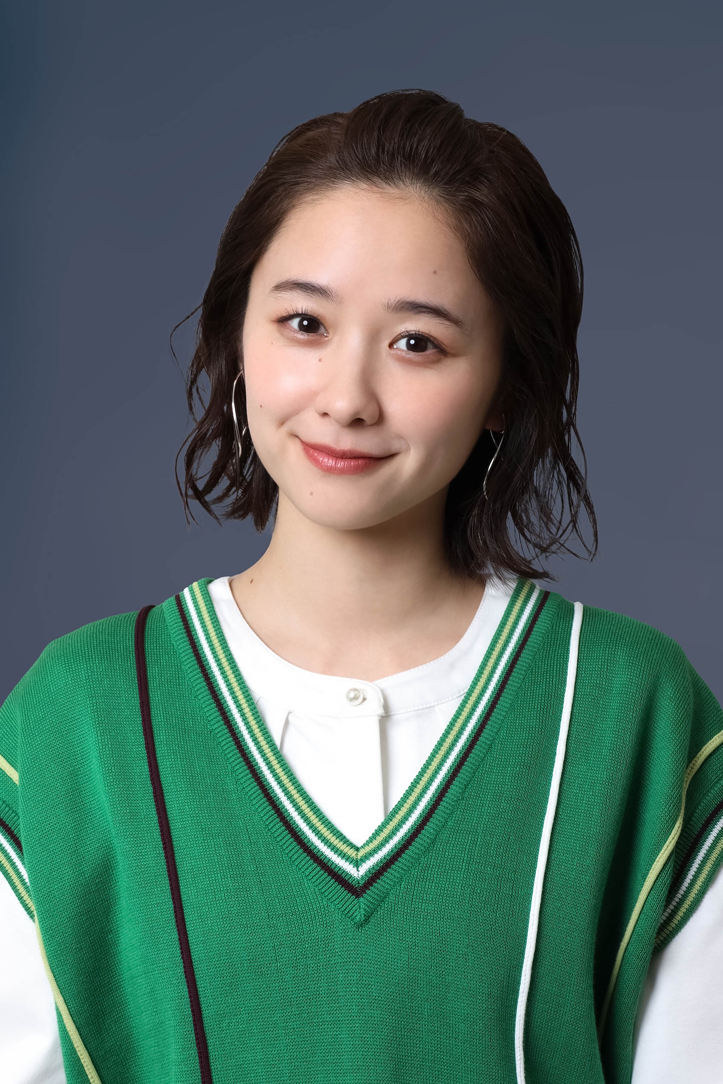 堀田真由演じる伊上幸葉。
