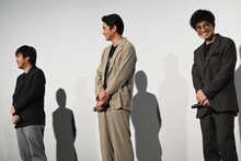 左から三浦貴大、東出昌大、和田正人。